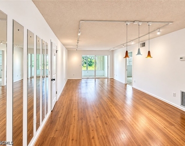 1356 Myerlee Country Club Boulevard - Photo Thumbnail 1