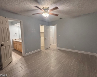 2604 E 3rd Street - Photo Thumbnail 15