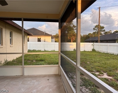 2604 E 3rd Street - Photo Thumbnail 25