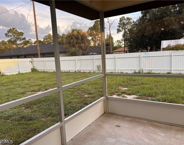 2604 E 3rd Street - Photo Thumbnail 23
