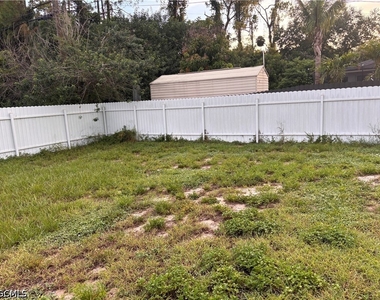 2604 E 3rd Street - Photo Thumbnail 27