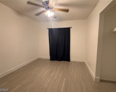 2604 E 3rd Street - Photo Thumbnail 10