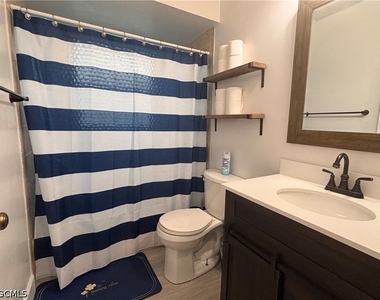 2604 E 3rd Street - Photo Thumbnail 12