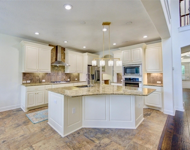 10702 Claythorne Court - Photo Thumbnail 16