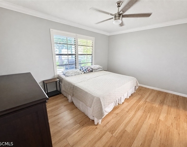 2225 Sw 3rd Place - Photo Thumbnail 7