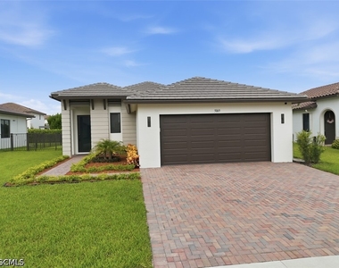 5069 Penella Avenue - Photo Thumbnail 22