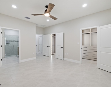 5069 Penella Avenue - Photo Thumbnail 14