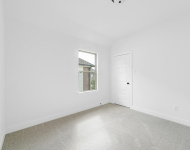 21127 Coral View Drive - Photo Thumbnail 36