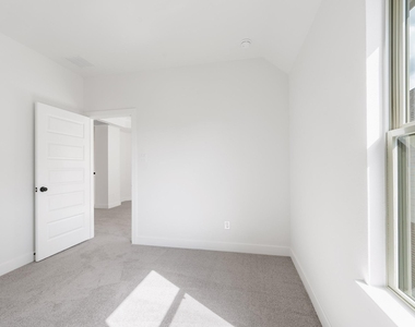 21127 Coral View Drive - Photo Thumbnail 37