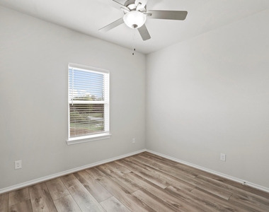 1455 Acorn Meadow Street - Photo Thumbnail 14