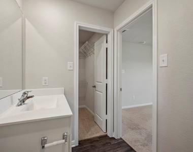 10430 Red Cardinal Drive - Photo Thumbnail 13