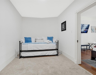 3624 Avenue S 1/2 - Photo Thumbnail 11