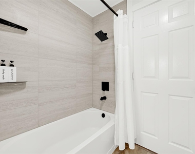 3624 Avenue S 1/2 - Photo Thumbnail 13