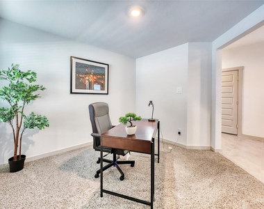 29914 Reagans Ranch Drive - Photo Thumbnail 2