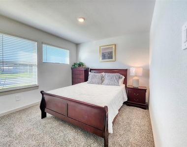 29914 Reagans Ranch Drive - Photo Thumbnail 12