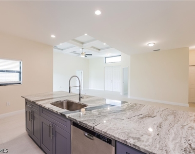 1125 Capp Avenue - Photo Thumbnail 4