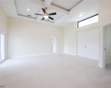 1125 Capp Avenue - Photo Thumbnail 5