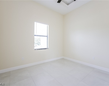 1125 Capp Avenue - Photo Thumbnail 11