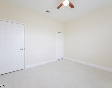1125 Capp Avenue - Photo Thumbnail 9