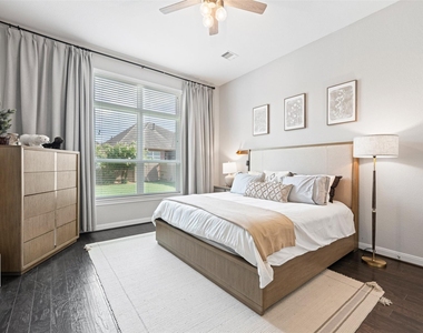 4519 Sterling Heights Lane - Photo Thumbnail 17