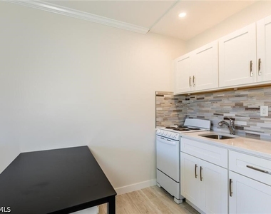 235 Seaview Court - Photo Thumbnail 4