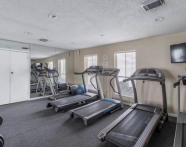 1500 Bay Area Boulevard - Photo Thumbnail 12