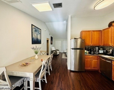 2142 55th Terrace Sw - Photo Thumbnail 4