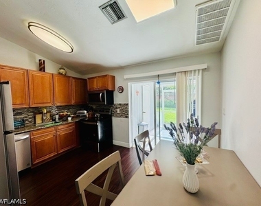 2142 55th Terrace Sw - Photo Thumbnail 6