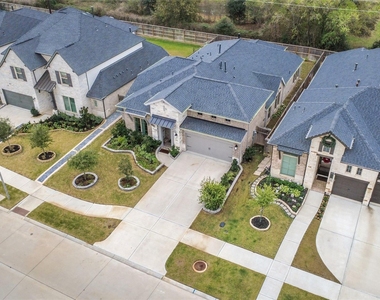 5042 Albany Shores Lane - Photo Thumbnail 34