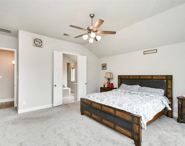5042 Albany Shores Lane - Photo Thumbnail 25