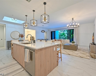 1115 Central Avenue - Photo Thumbnail 8