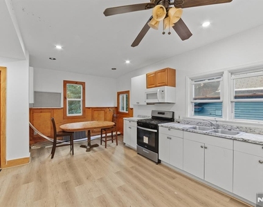 123 Washington - Photo Thumbnail 2