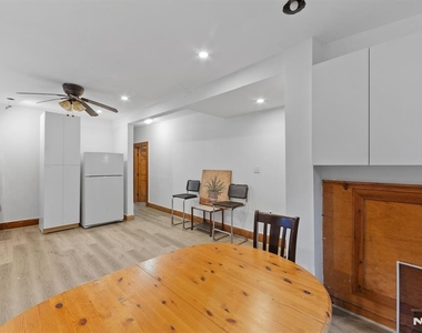 123 Washington - Photo Thumbnail 5