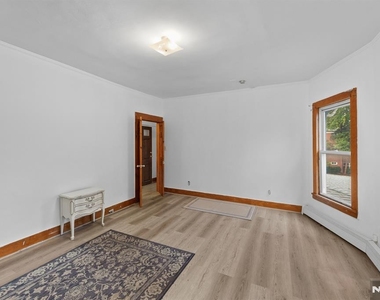 123 Washington - Photo Thumbnail 18