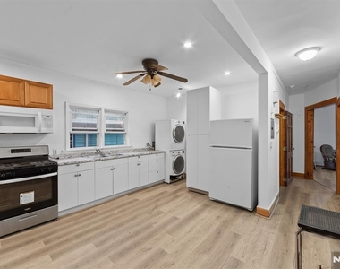 123 Washington - Photo Thumbnail 27