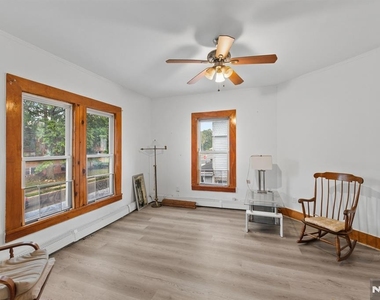 123 Washington - Photo Thumbnail 11
