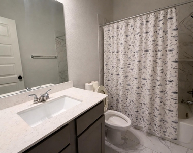 12807 Spiegel Street - Photo Thumbnail 7