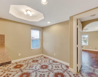 807 #805 Ruth Street - Photo Thumbnail 9