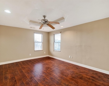 807 #805 Ruth Street - Photo Thumbnail 7