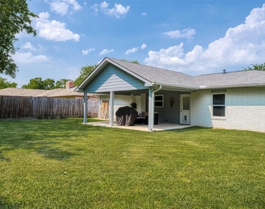 16614 Forest Bend Avenue - Photo Thumbnail 36
