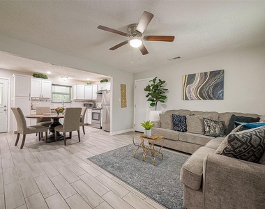 16614 Forest Bend Avenue - Photo Thumbnail 7