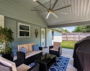 16614 Forest Bend Avenue - Photo Thumbnail 43