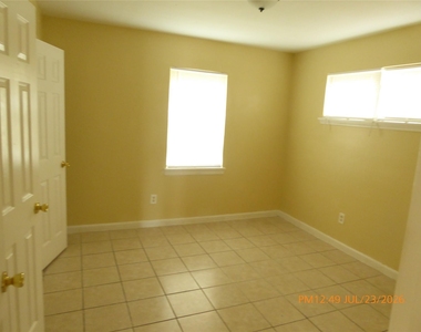 5520 Cavalcade Street - Photo Thumbnail 5