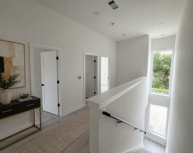 2000 Riverside Farms Road - Photo Thumbnail 3