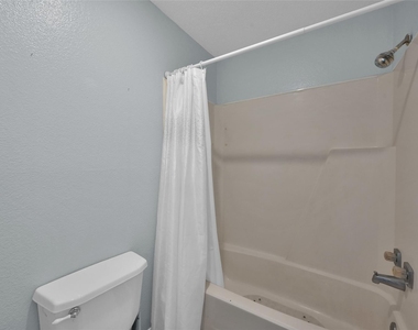 12247 Trail Hollow Drive - Photo Thumbnail 23