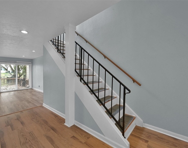 12247 Trail Hollow Drive - Photo Thumbnail 5