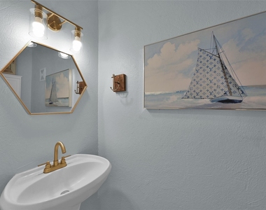 12247 Trail Hollow Drive - Photo Thumbnail 7