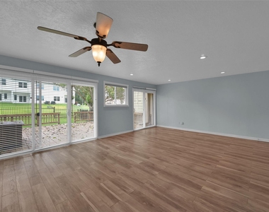 12247 Trail Hollow Drive - Photo Thumbnail 11