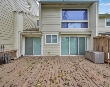 12247 Trail Hollow Drive - Photo Thumbnail 33