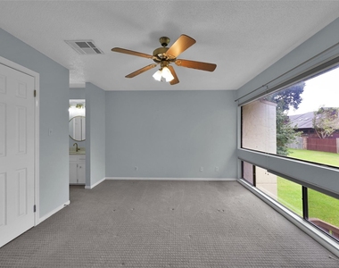 12247 Trail Hollow Drive - Photo Thumbnail 25